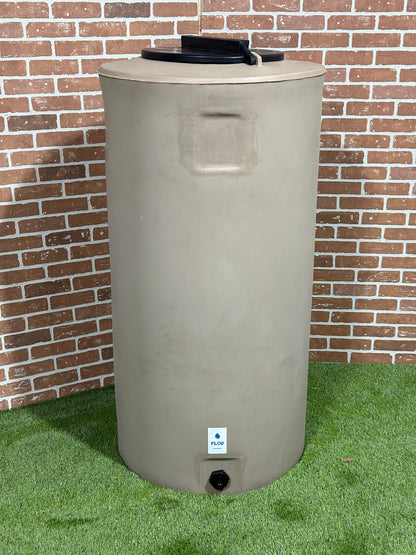 160 gallon insulated water tank in beige.